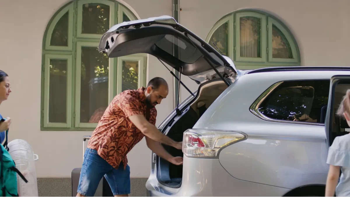 Self Drive Car Rental Checklist for First-Time Visitors