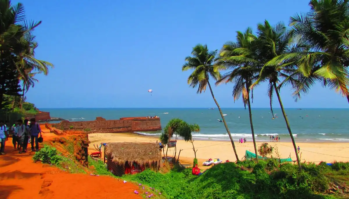 Sinquerim Beach